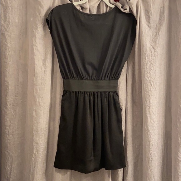 Dress - Picture 4 of 5